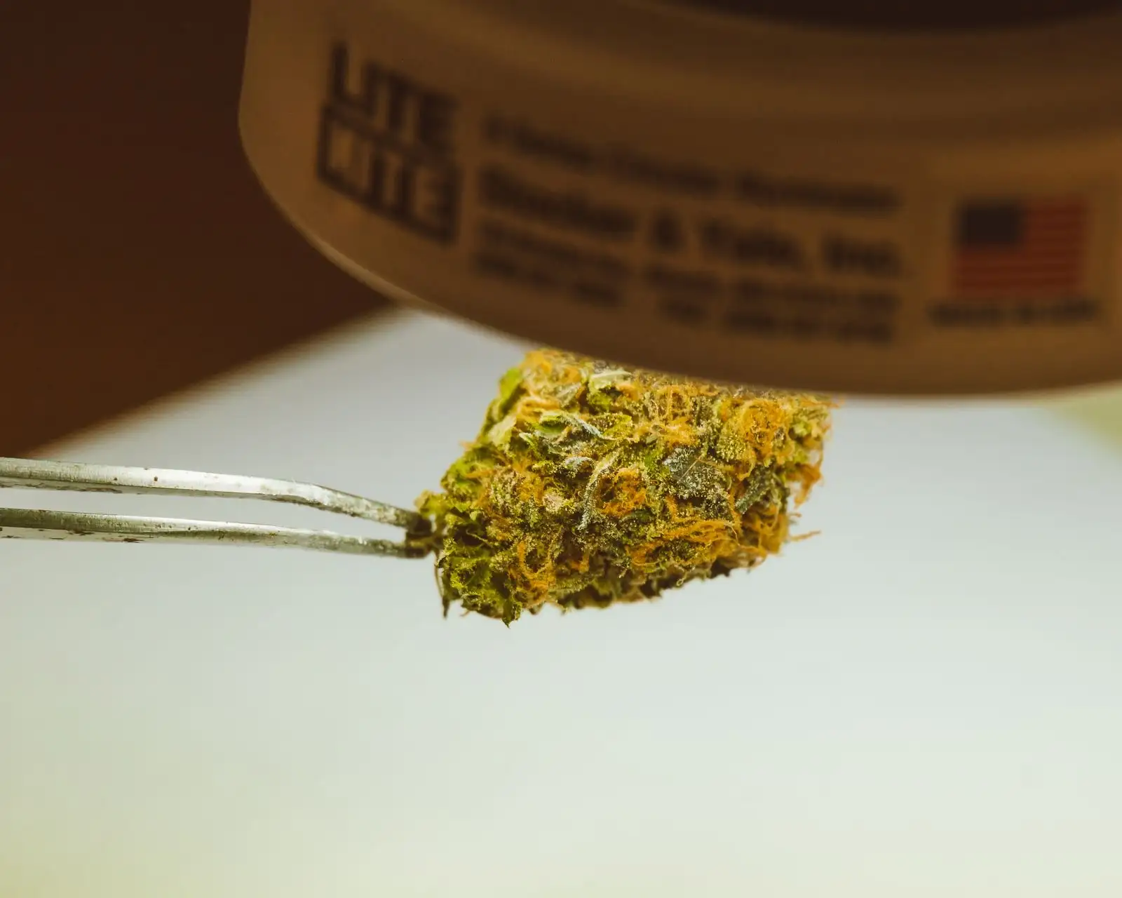 CBD hash in a vaporizer: temperature, screen and cleaning