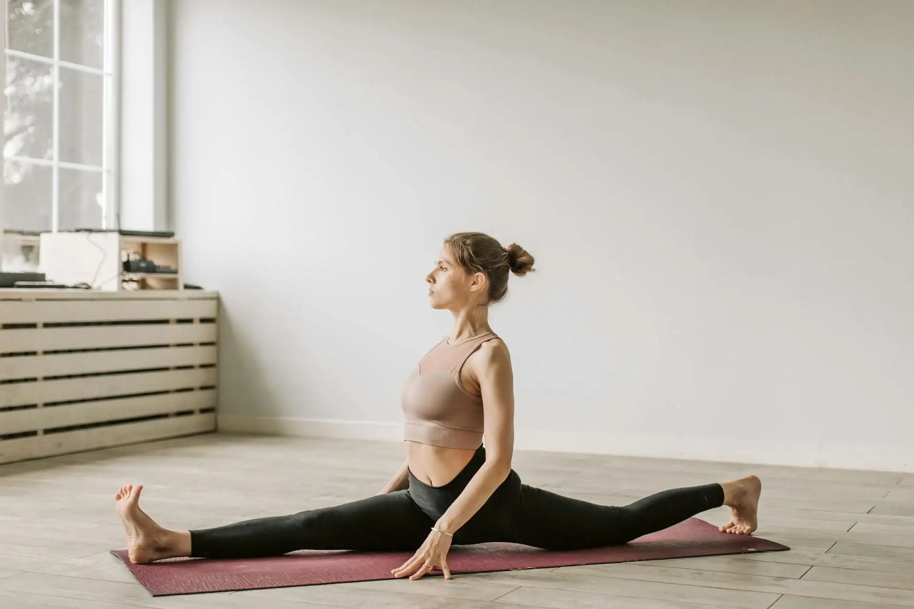 Hip pain — wellbeing rituals and CBD cosmetics